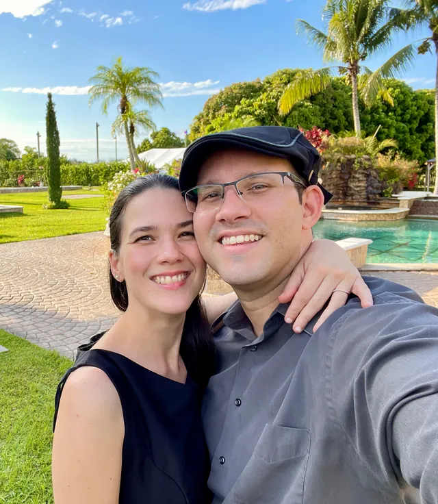 Isaac e Mariana Corzo, o casal à frente do ministério de ensino Truth Informed